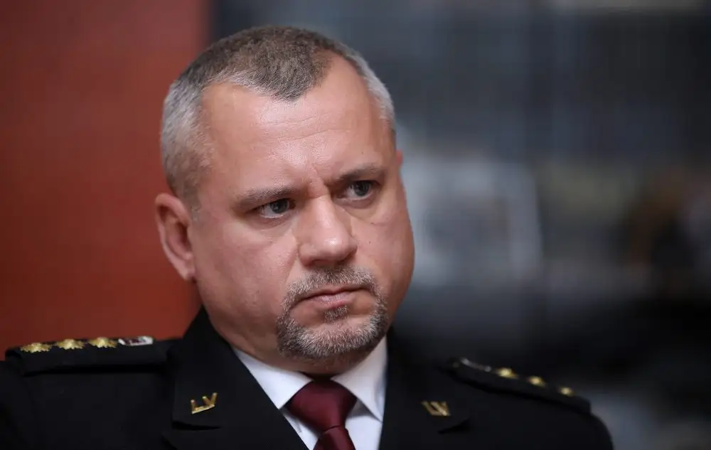 Начальник рижской полиции: по-настоящему с продавцами нелегальных сигарет у нас не борются