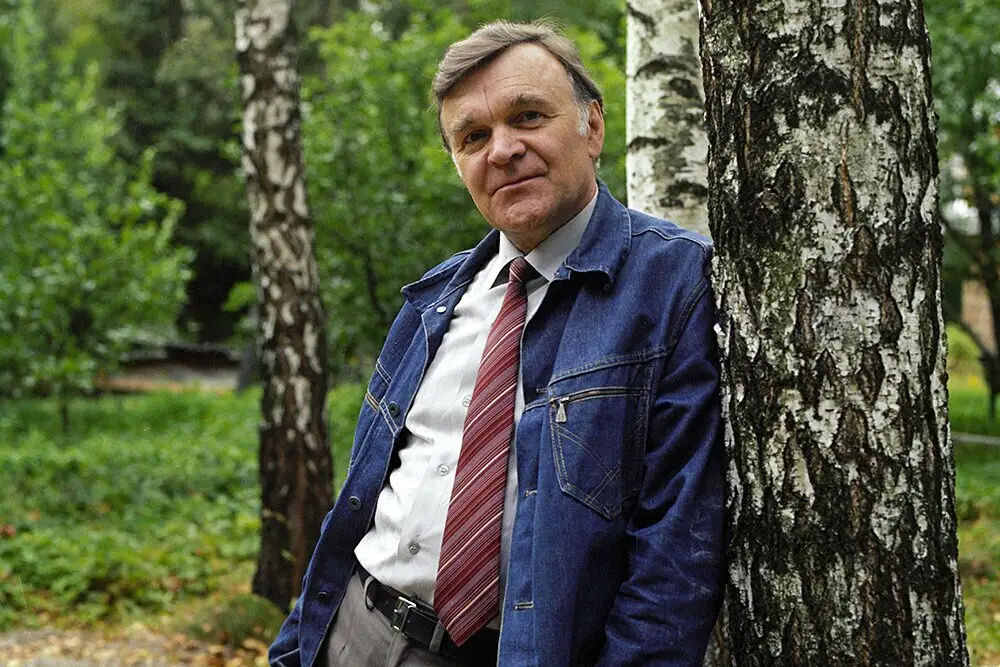 Умер писатель-фронтовик Юрий Бондарев