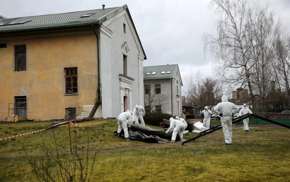 Covid-19 izplatības mazināšanai «Zilā krusta» patversmē iemītnieki uzturas atsevišķos stāvos