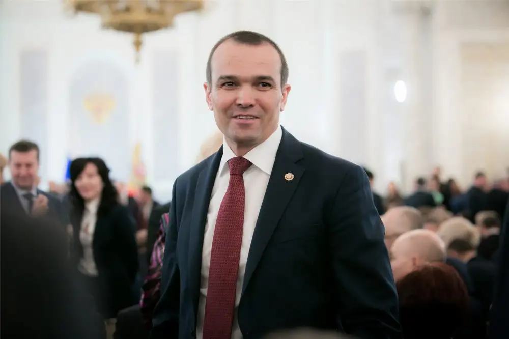 Умер чиновник, подавший в суд на Путина