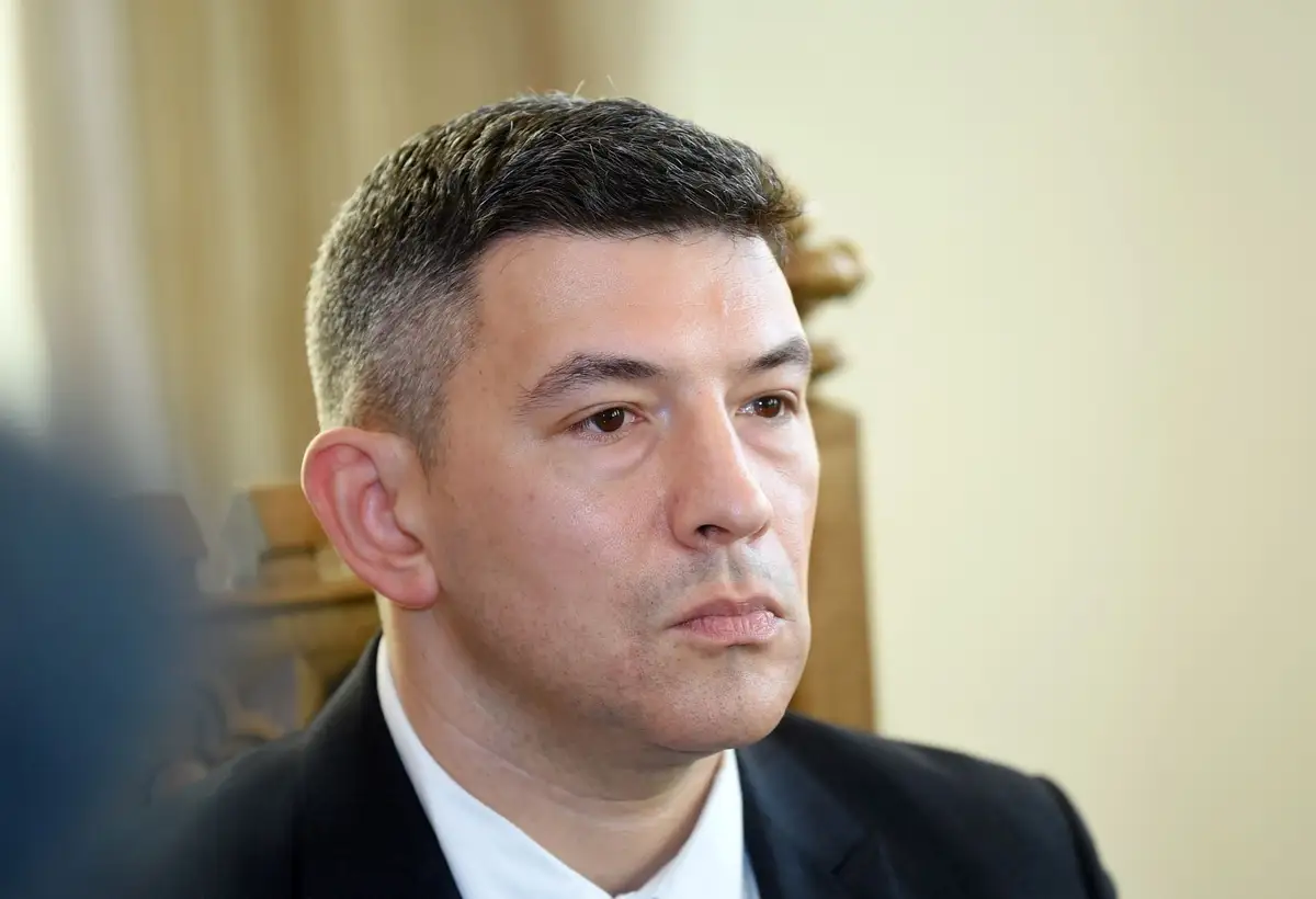 «Правительство вкачивает деньги в бетон, а не в людей»