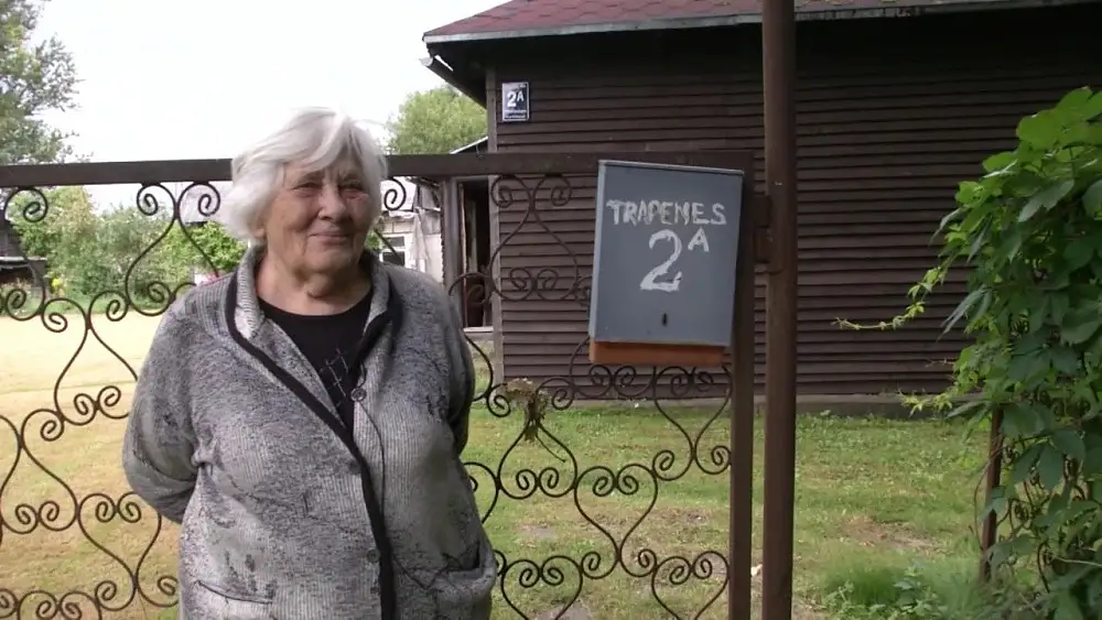 83-летняя рижанка оказалась в заложниках: к ее дому не могут подъехать ни медики, ни пожарные