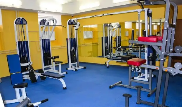 Янис: по контракту могу посещать тренажерный зал, но закон запрещает. И что делать?