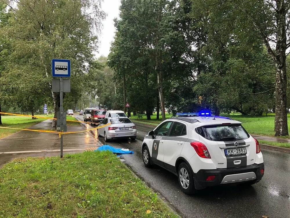 Новые подробности: женщину в Иманте сбил автобус «Ригас сатиксме»