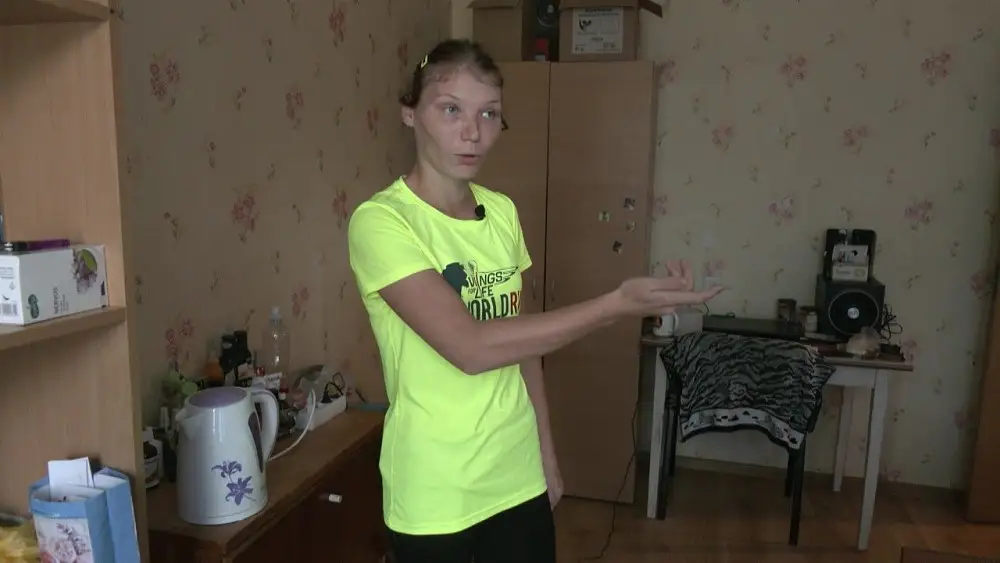 «Пьяным лез ко мне в кровать!» Соцслужба Яунелгавы стала подселять к женщине-инвалиду незнакомцев