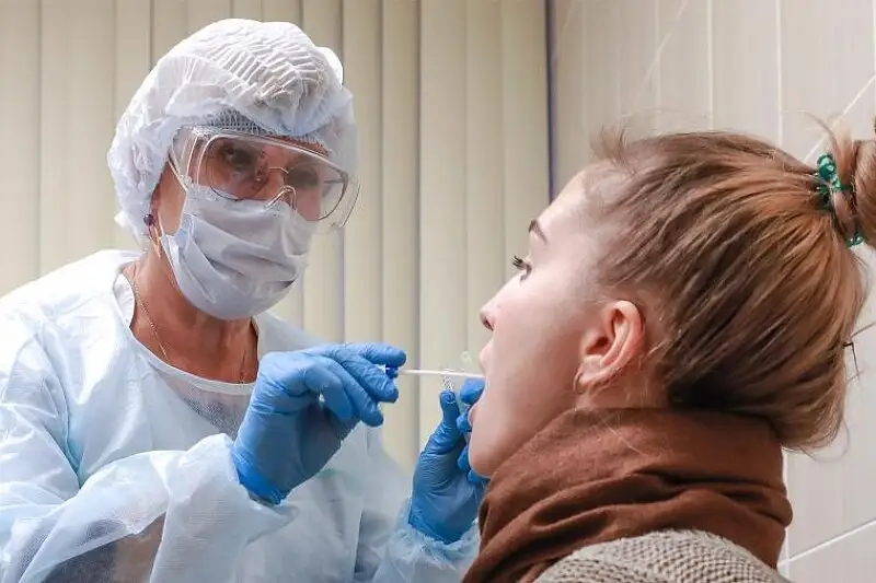 Deputāts rosina ļaut arī nevakcinētiem darbiniekiem sniegt pakalpojumus, ja ir negatīvs tests