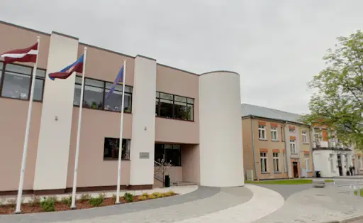 Pedagogam konstatējot Covid-19, slēgts deju centrs «Cukurfabrika» Jelgavā