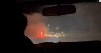 Одного дрифта нашим мало: шоу на дороге с пиротехникой (ВИДЕО)