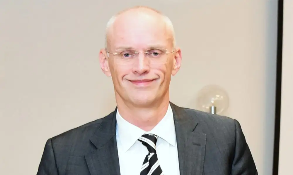 Pirmās instances tiesa attaisno Jūrmalas mēru Truksni «komandējuma» krimināllietā