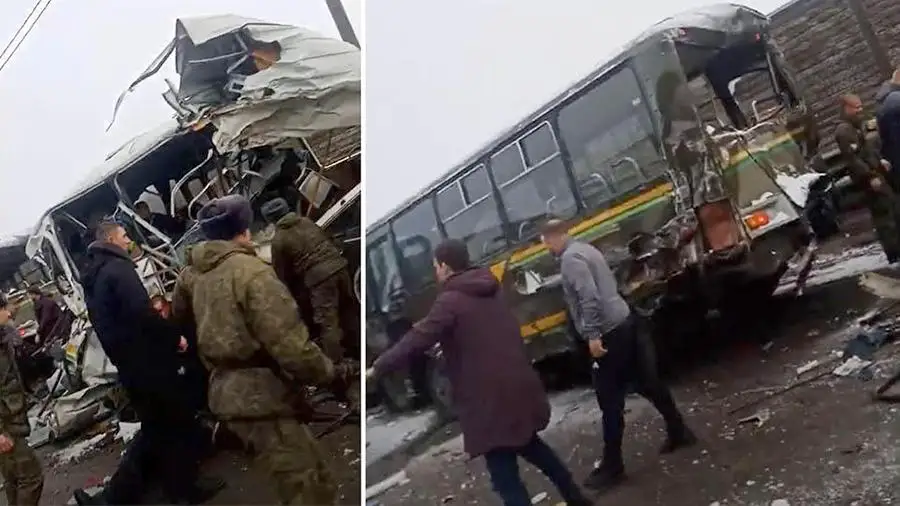 Тяжелейшая авария на Новорижском шоссе: колонну военных автобусов протаранил самосвал