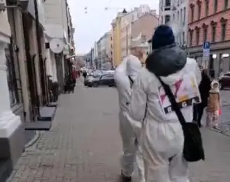 Осторожно! В Риге орудуют мошенники в костюмах журналистов RīgaTV24