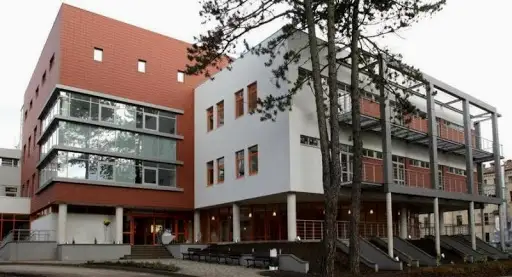 Bērnu slimnīcā sāk nodrošināt bezmaksas higiēnas preces meitenēm