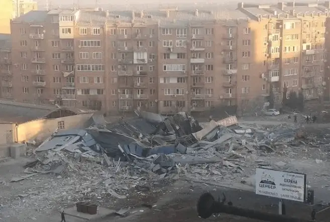 В российском супермаркете прогремел взрыв: здание полностью разрушено (ФОТО, ВИДЕО)