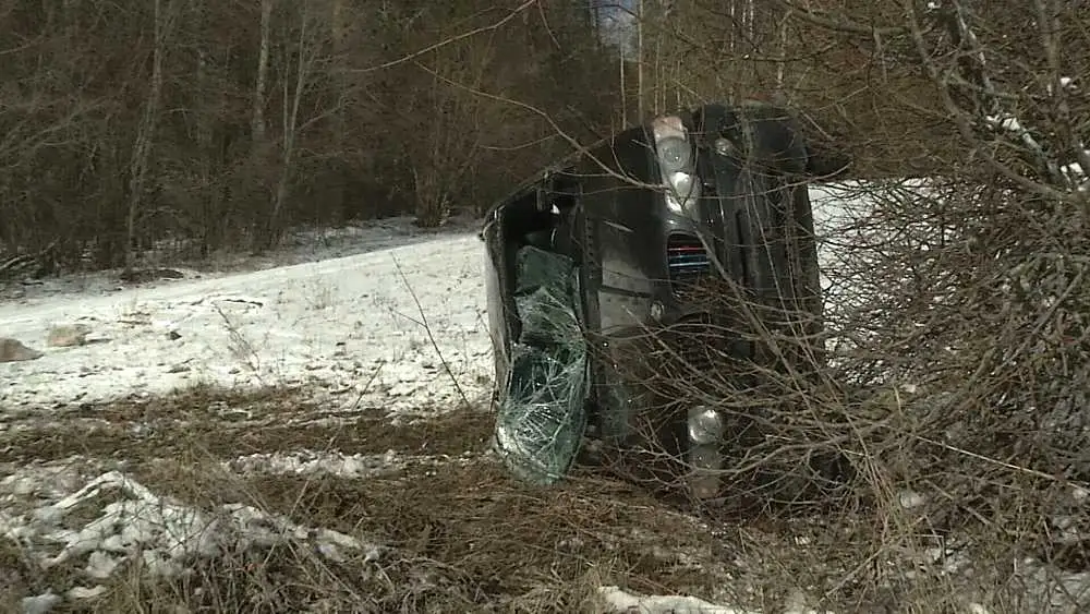 И снова “BMW”: водитель был пьян и не вписался в поворот (видео)