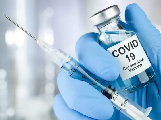 Эпидемиолог: «побочек» от Covid-19 больше и они гораздо серьезнее, чем от вакцины