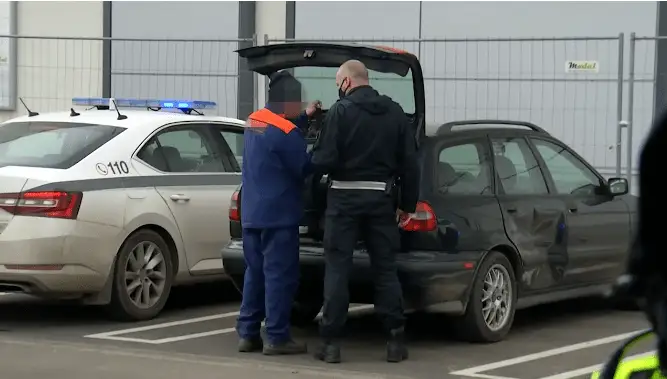 «Литр перцовки плюс пиво сверху»: в Плявниеках благодаря бдительному жителю задержан пьянющий водитель