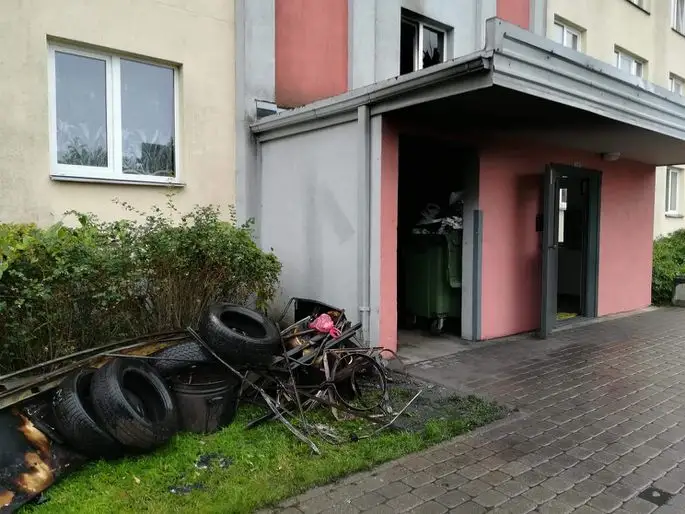 В Дрейлини пьяный мужчина выпрыгнул с пятого этажа