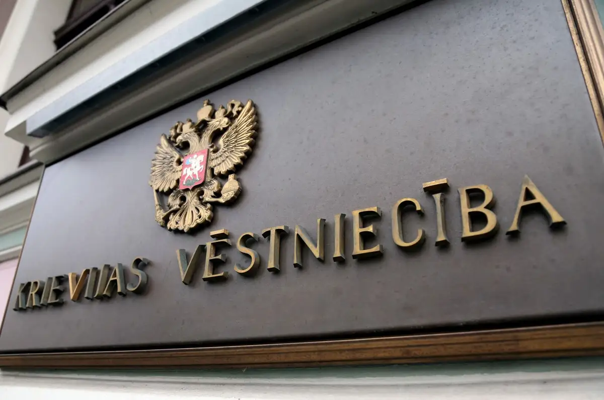 Pirms tā dēvētajām prezidenta vēlēšanām pie Krievijas vēstniecības aizturētas divas agresīvas personas