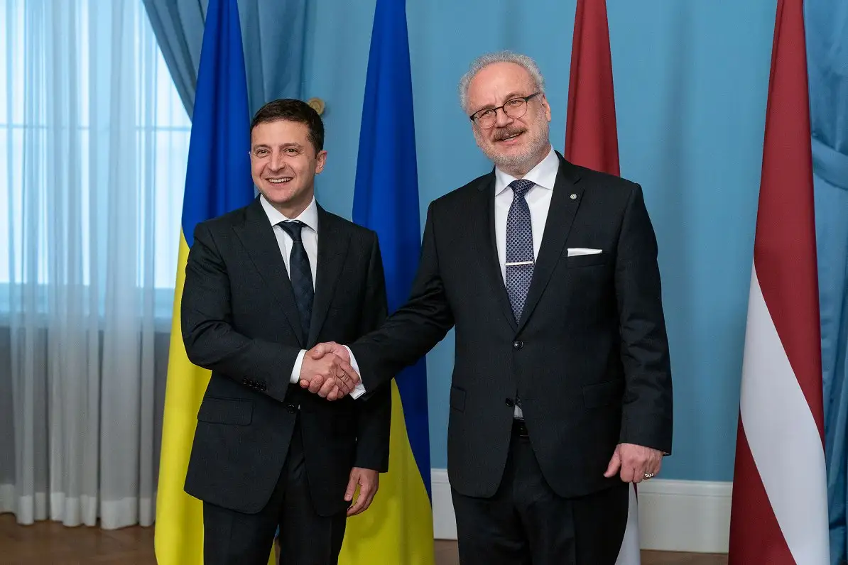 Levits ar Ukrainas prezidentu Zelenski pārrunājis militāro palīdzību Ukrainai
