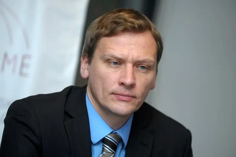 Ministru kabinets un nevalstiskās organizācijas SEPLP locekļa amatam virza Jāni Siksni