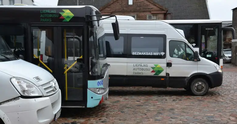 LAP sestdien atcēlis 17 autobusu reisus uz un no Liepājas