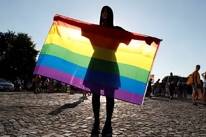Opozīcijas deputāti iesnieguši naidu pret homoseksuāliem cilvēkiem veicinošu priekšlikumu