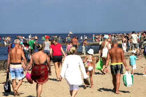 Sinoptiķi izplata sarkano brīdinājumu par ekstremāli stipru karstumu