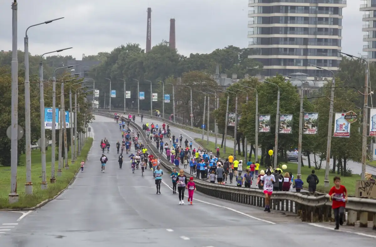Saistībā ar Rīgas maratonu būs izmaiņas vairāku reģionālo autobusu kustību grafikos