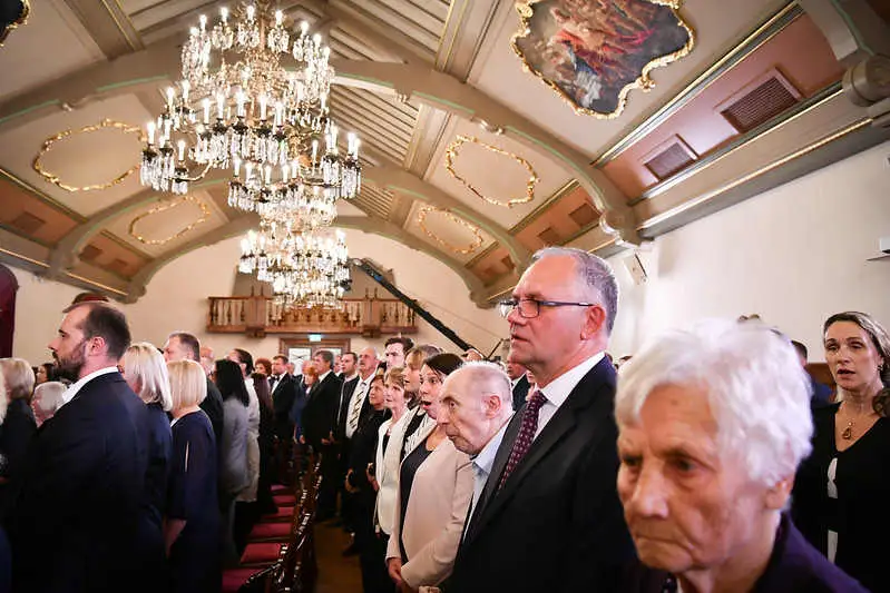 Levits pasniedza Latvijas valsts augstākos apbalvojumus