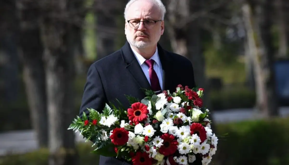 Valsts prezidenta kancelejai par 19 000 eiro piegādās ziedus un to kompozīcijas
