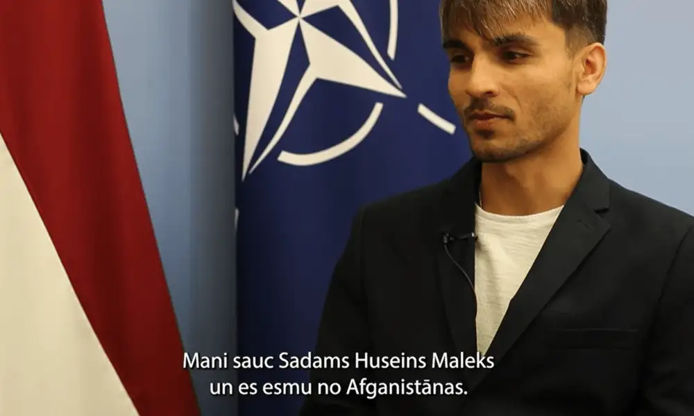 Еле спасся от талибов и белорусской тюрьмы: афганский солдат просит убежища в Латвии