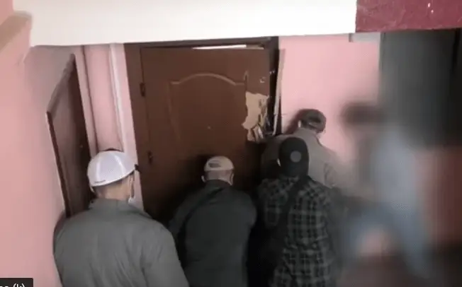 Белорусский айтишник открыл огонь при задержании, чтобы не быть повешенным «неизвестными»: версия Невзорова
