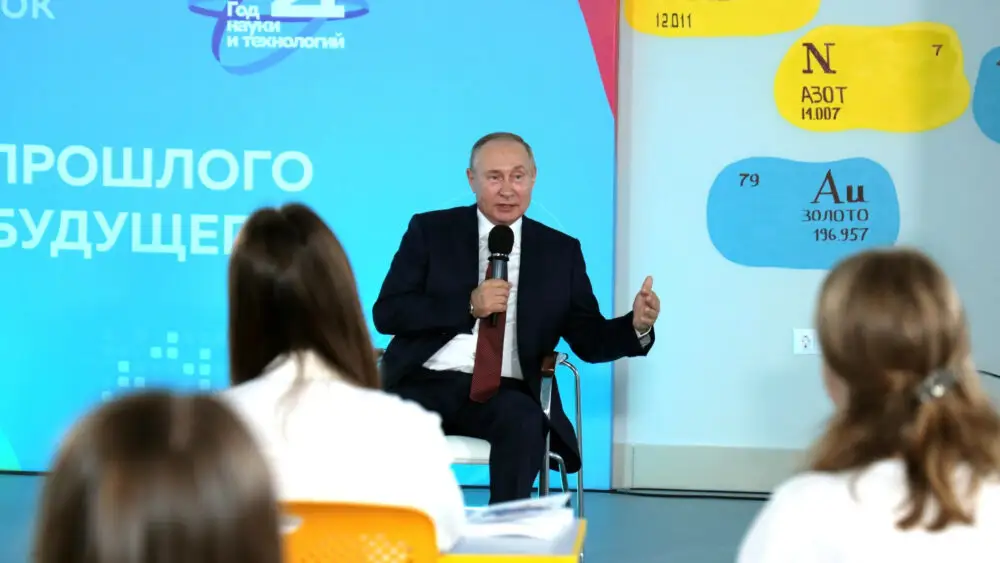 «Извините, ни фига себе!» Как Путин дал урок истории, а школьник поймал его на ошибке