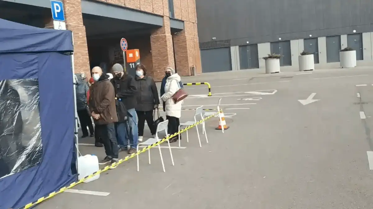 Tuvākajās dienās Latvijā atvērs piecus jaunus vakcinācijas centrus, nākamnedēļ — vēl astoņus