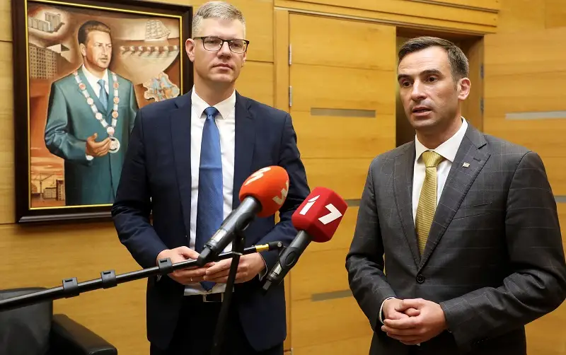 Rīgas dome neatbalsta mēra Staķa un vicemēra Ķirša atstādināšanu no amata