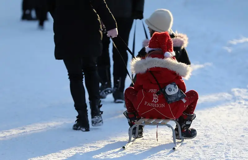 BKUS: Ziemas izklaidēs visvairāk satraumējas 7-13 gadus veci bērni