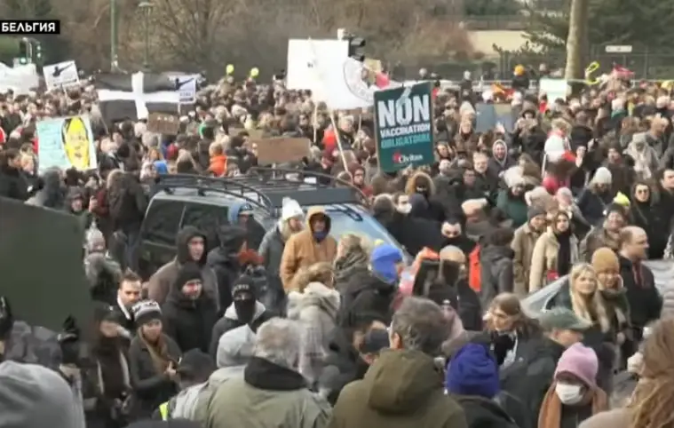 В Европе продолжаются протесты против обязательной вакцинации (ВИДЕО)