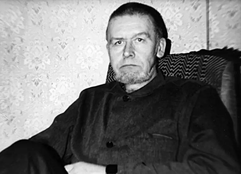Komunistiskā genocīda upuru piemiņas dienā izdos Gunāram Astram veltītu pastmarku