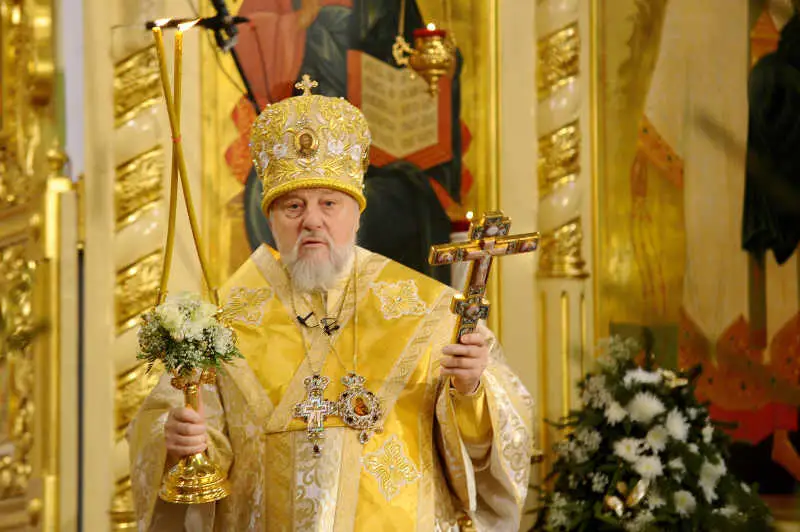 «Вознесём наши молитвы о страдающих от болезни»: Митрополит Александр поздравил латвийцев с Рождеством