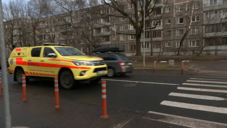 Автобус в Риге насмерть сбил женщину