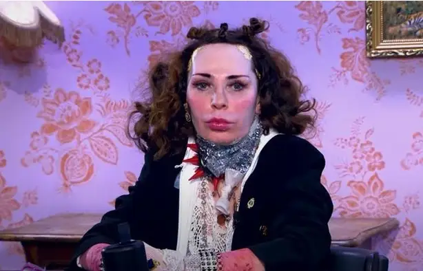 «Рома, я надела красные стринги. Я слышала, что у вас так принято»: Жанна Агузарова продолжает эпатировать