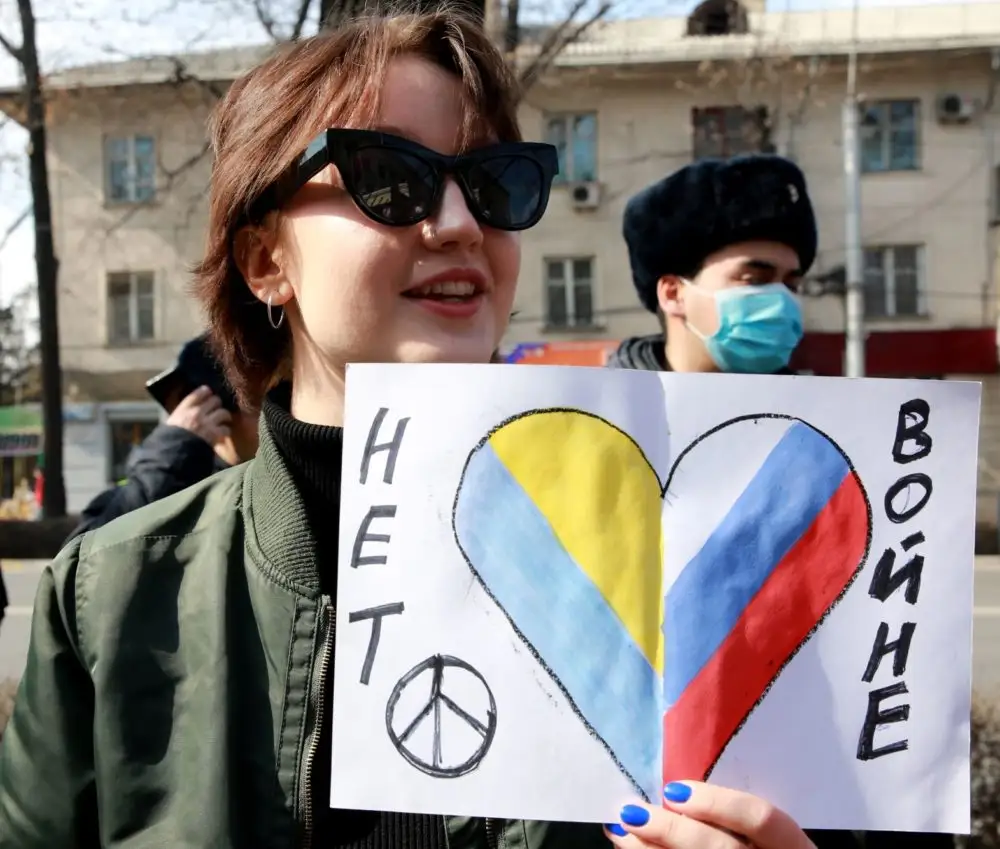 «Мой отец написал на меня заявление за антивоенные посты»: россияне о доносах на них
