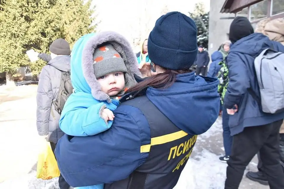 ВВС: тысячи украинских детей могут пропасть без вести или стать жертвами контрабандистов