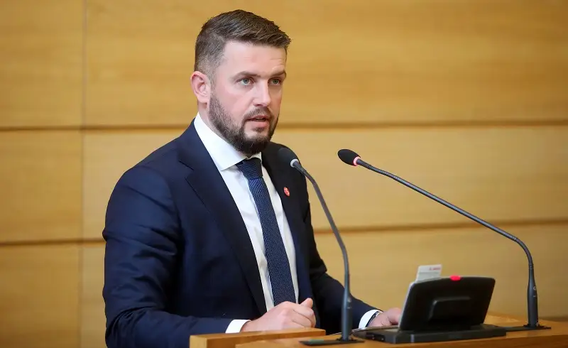 Больше всего бесит, что они даже не объяснили почему: Морозов о решении коалиции не снижать НДС на продукты