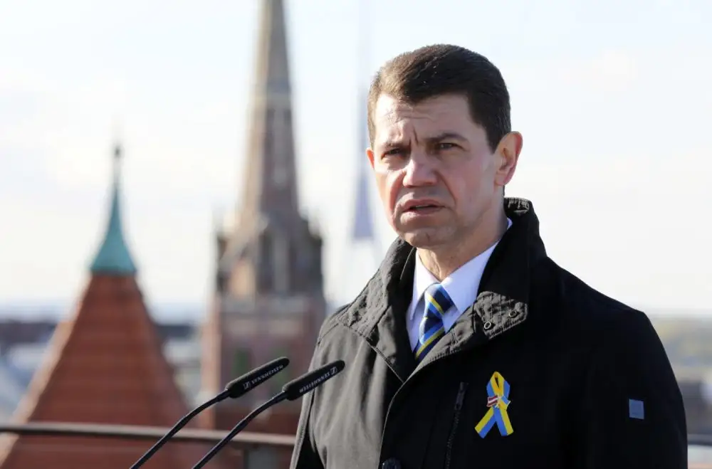 У вас тоже немало народу на крючке у посольства России: посол Украины