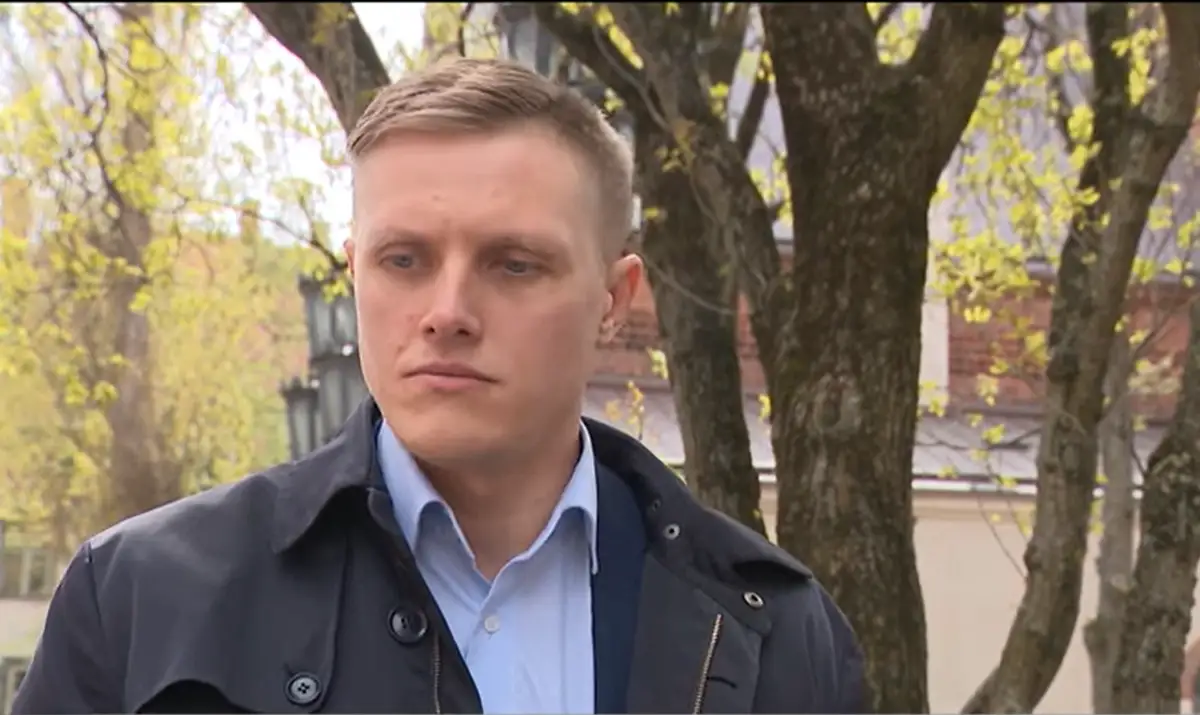 «Это похоже на борьбу с ветряными мельницами» — Домбрава о русском языке в общественных СМИ