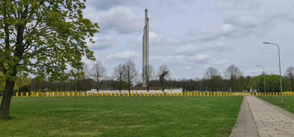 Ķirsis: Pieminekļa Uzvaras parkā demontāža varētu izmaksāt līdz pat pāris miljoniem eiro