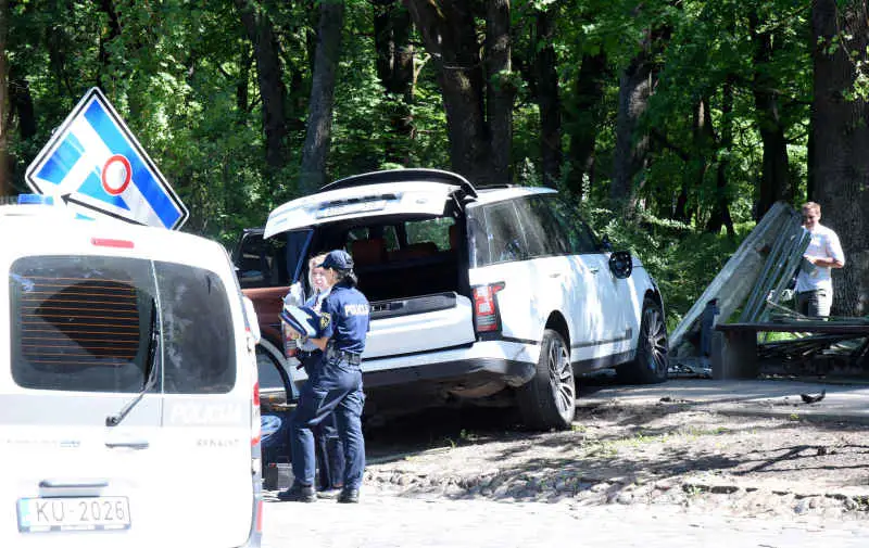 Tiesa piemēro apcietinājumu šonedēļ Bunkus slepkavības lietā aizturētajam vīrietim