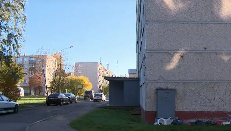 Брутальный вандализм и угоны: Carguru пришлось закрыть «зеленую зону» в Каугури