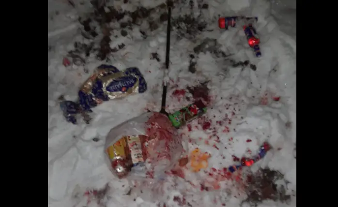Policija aizturējusi 17 gadus vecu jaunieti aizdomās par vīrieša saduršanu Smiltenē